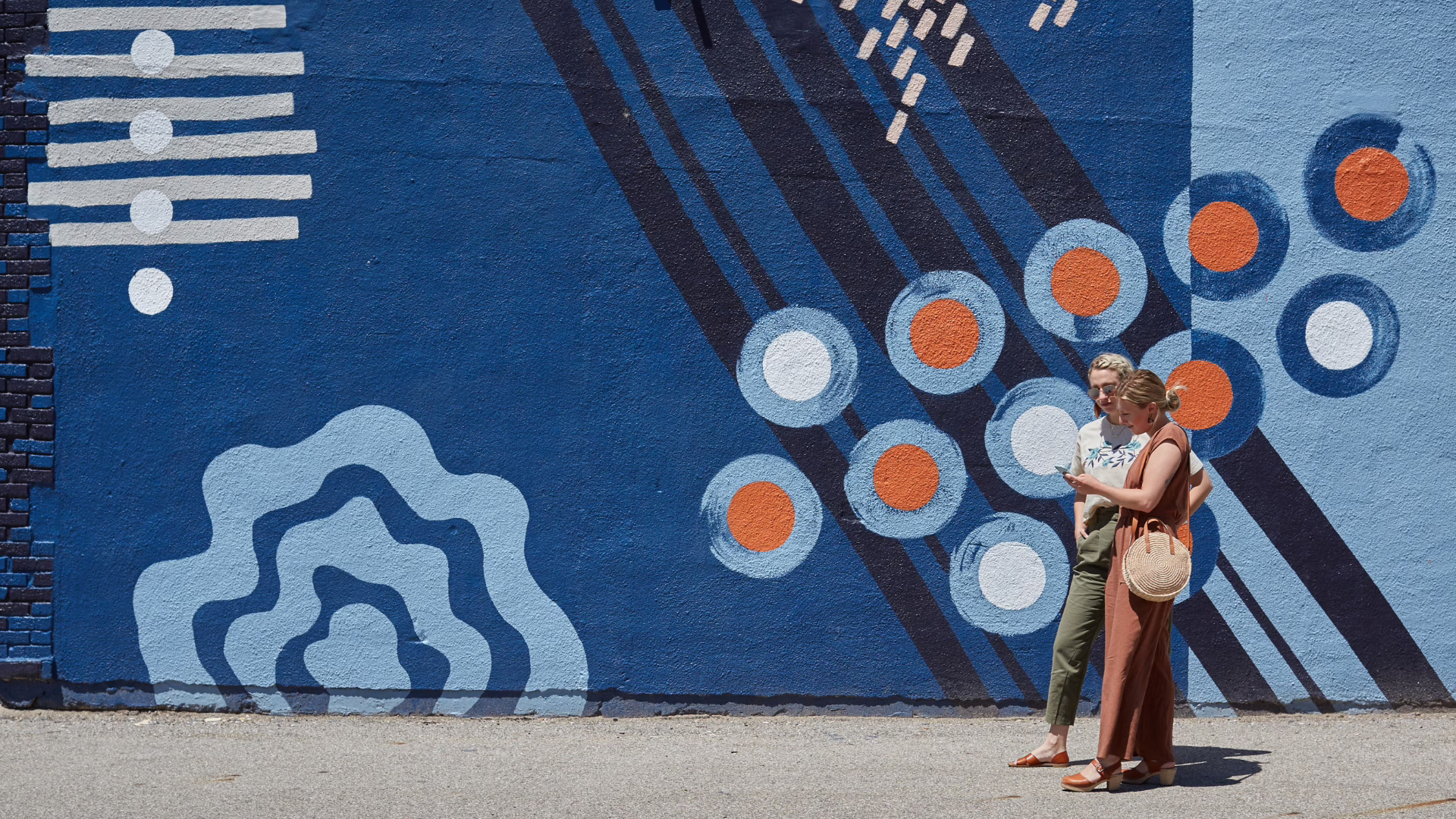 1327 Plainfield N.E. Grand Rapids, MI 49505